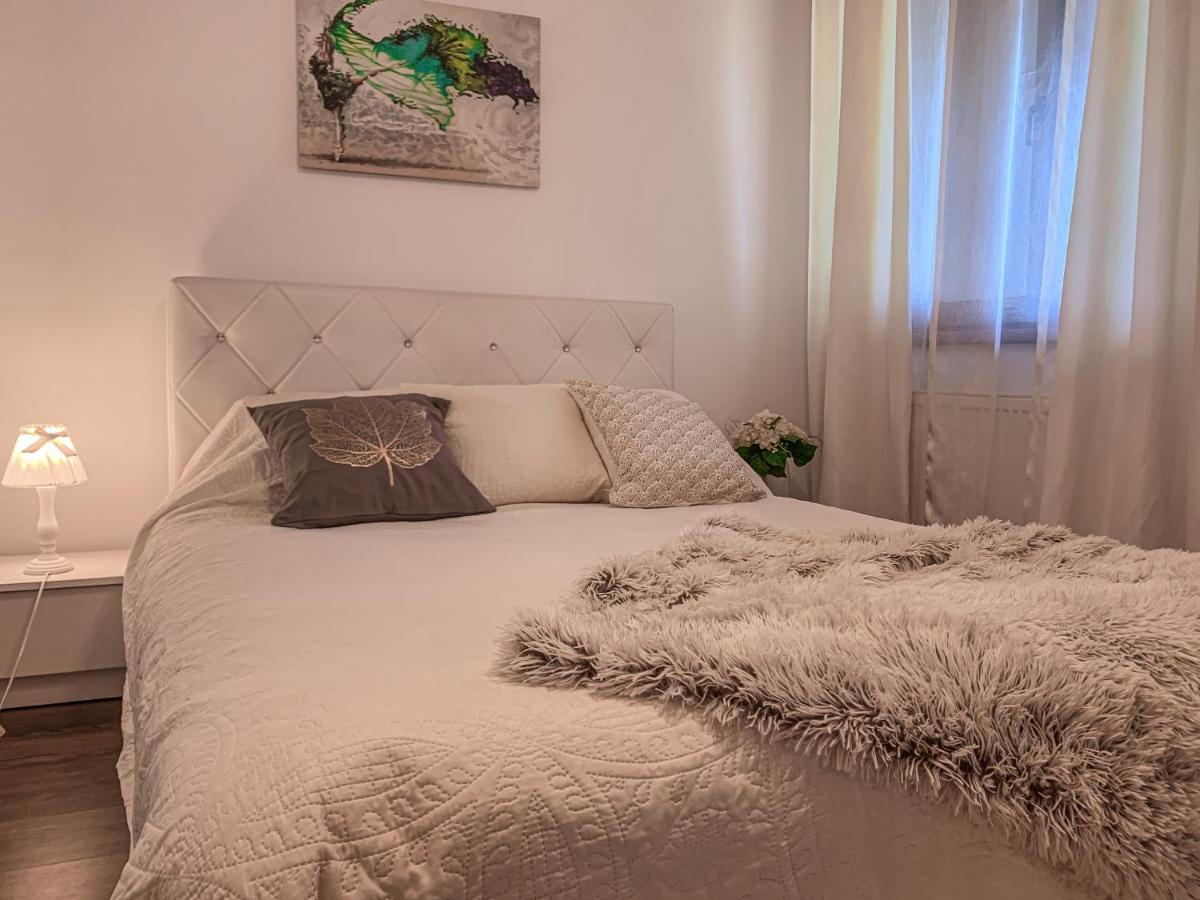Apartment 2 Rooms Luxury Bucarest Exterior foto