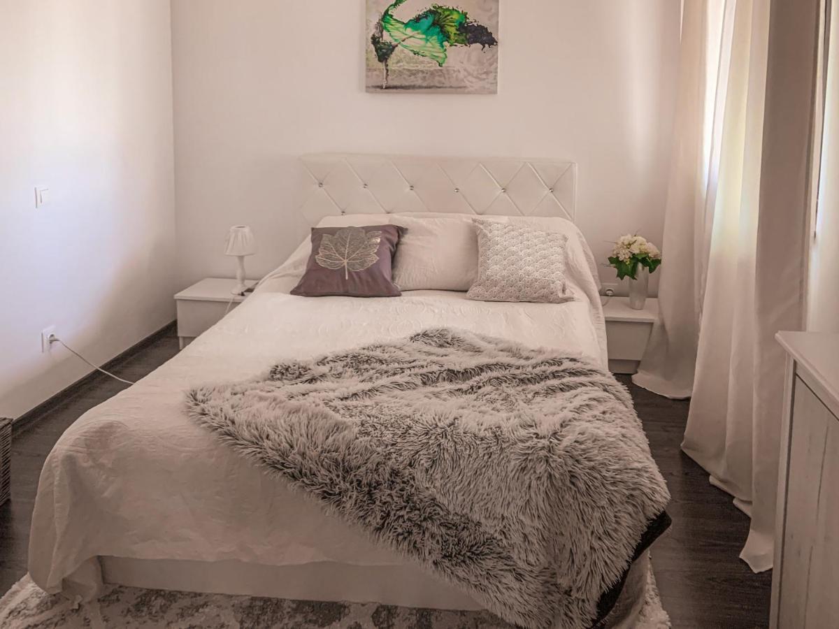 Apartment 2 Rooms Luxury Bucarest Exterior foto